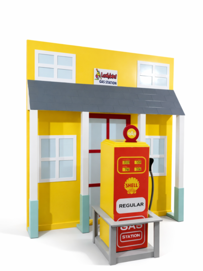 Gas Station with Decorative Partition