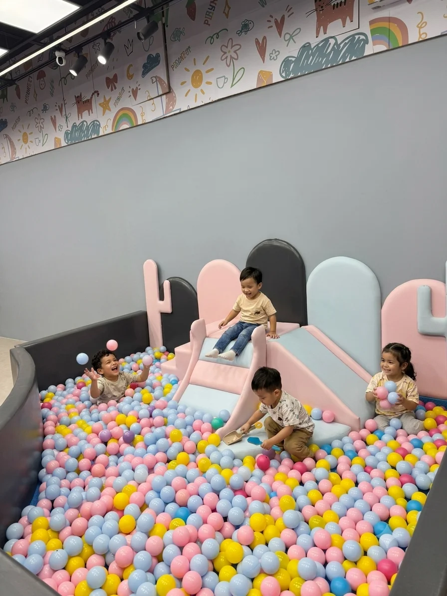 ​Playground Ball Pit