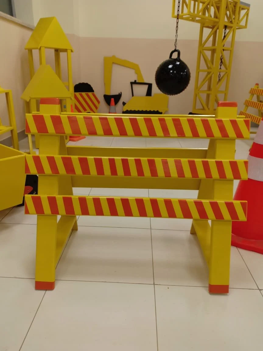 Construction area barrier - Image 5