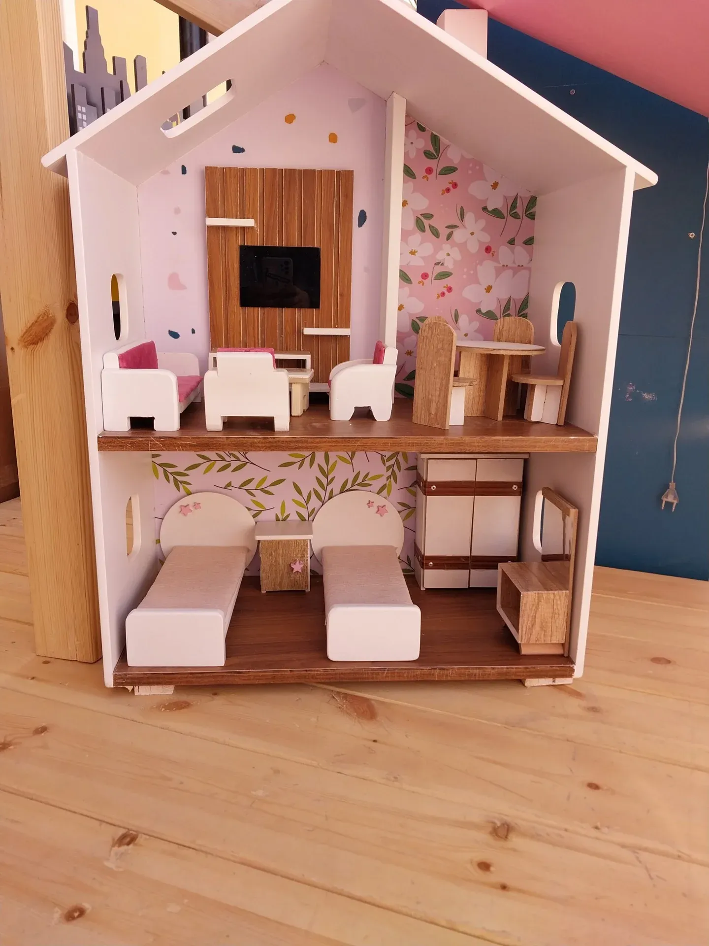 small doll-house - Image 3